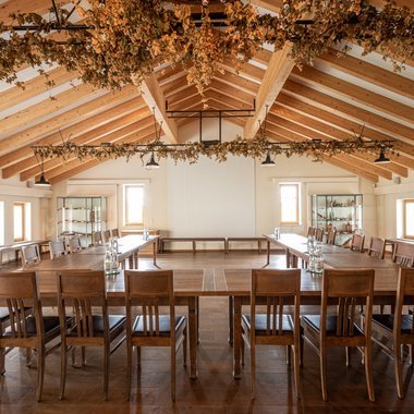 Brauerei Wieninger Seminar- & Tagungsraum samt Beamer und Leinwand Brauerei Wieninger Seminar- & Tagungsraum samt Beamer und Leinwand