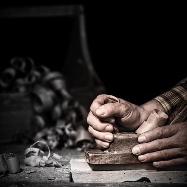 Beim Hobeln fallen Späne.